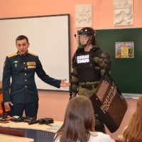 Военная полиция в гостях
